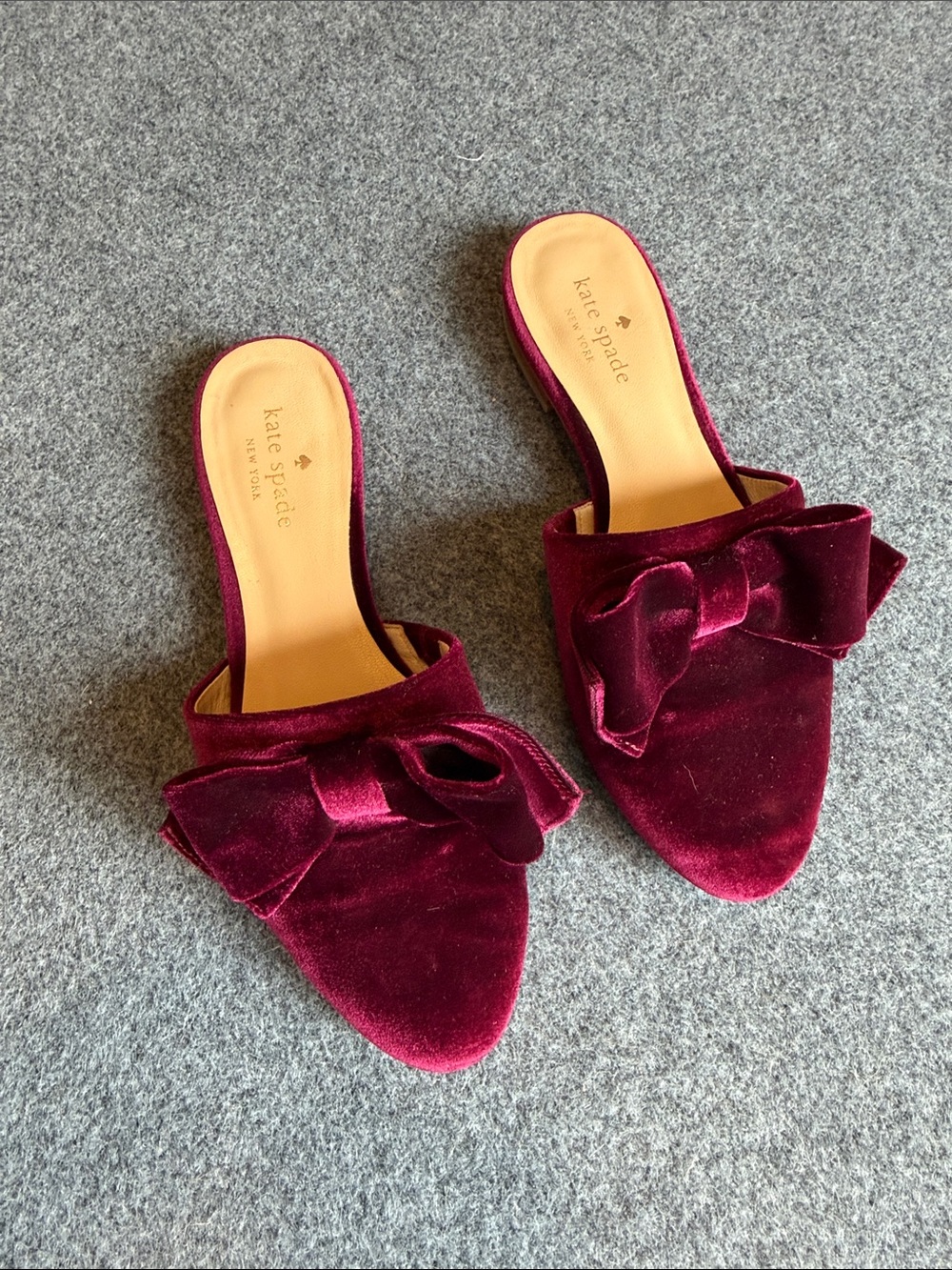 kate spade Velvet Bow Mule Slides - Wine